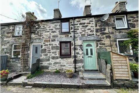 Penmachno 2 bed terraced house for sale