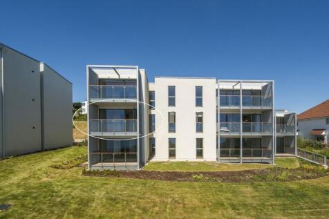 Carlyon Bay, St Austell 2 bed flat for sale
