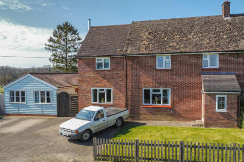 School Field, Birdbrook, Essex 6 bed semi