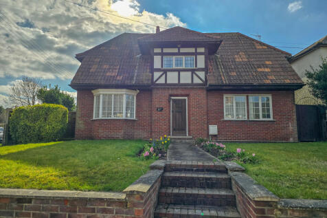 2 bedroom detached house for sale