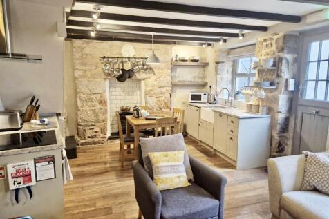 2 bedroom cottage for sale