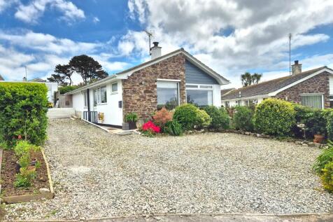 Tolponds Road, Porthleven TR13 3 bed detached bungalow for sale