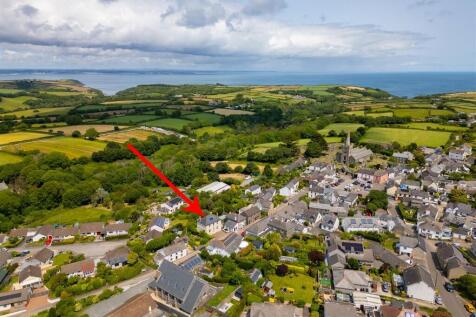 Commercial Road, St Keverne TR12 4 bed detached house for sale