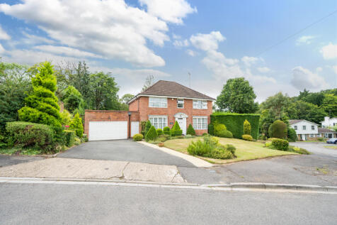 St. Huberts Close, Gerrards Cross... 4 bed detached house for sale