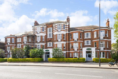 3 bedroom flat for sale