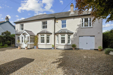 5 bedroom detached house for sale