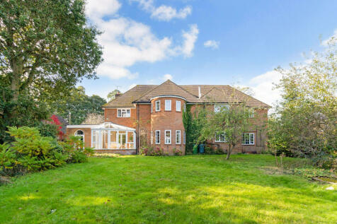 6 bedroom detached house for sale