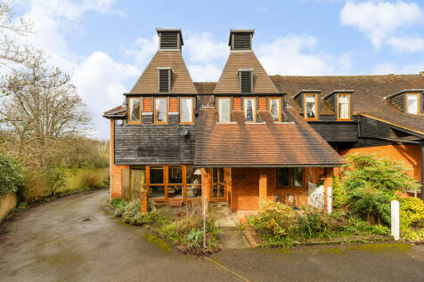 4 bedroom barn conversion for sale