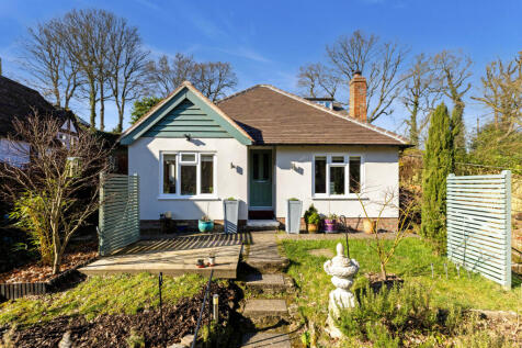 2 bedroom semi-detached bungalow for sale