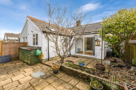 2 bedroom bungalow for sale