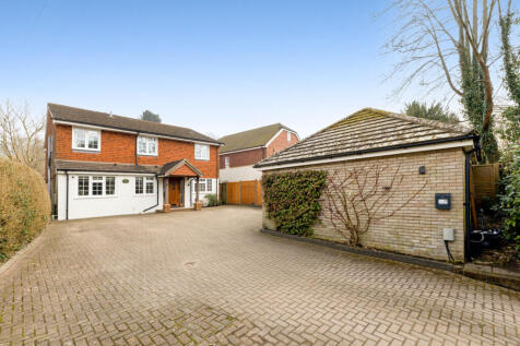 5 bedroom detached house for sale