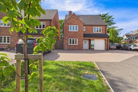 Elizabeth Grove, Tamworth B79 4 bed detached house for sale