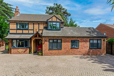 5 bedroom detached house for sale