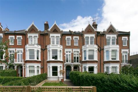 6 bedroom terraced house for sale