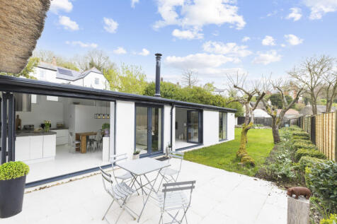 2 bedroom cottage for sale