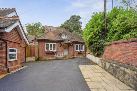 2 bedroom cottage for sale