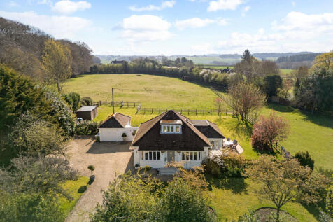 2 bedroom detached house for sale