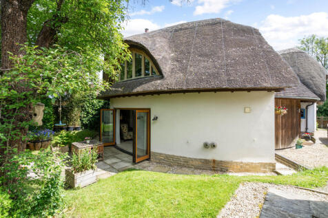 4 bedroom cottage for sale