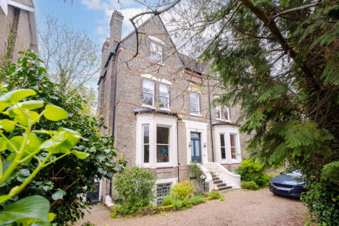 7 bedroom detached house for sale