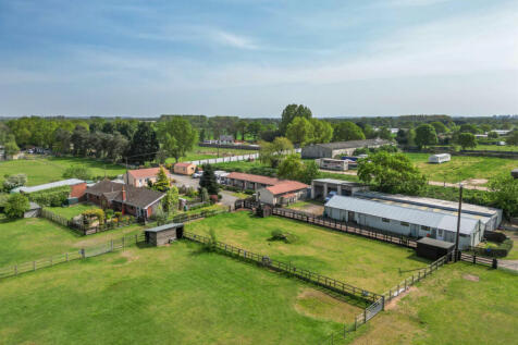 Girton NOTTINGHAMSHIRE 4 bed detached bungalow for sale