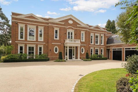 6 bedroom detached house for sale