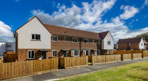 2 bedroom end of terrace house for sale