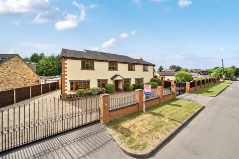7 bedroom house for sale