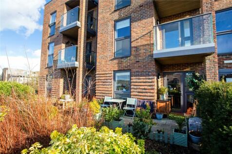 1 bedroom flat for sale