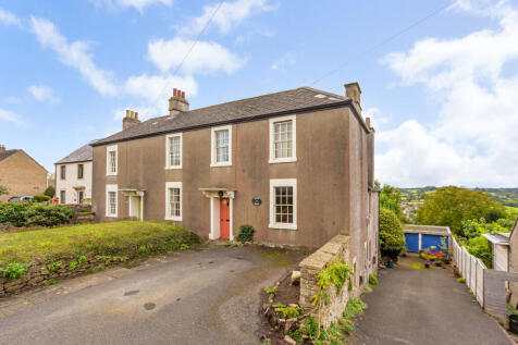 5 bedroom semi-detached house for sale