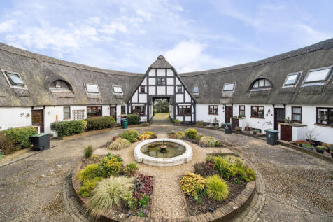 2 bedroom cottage for sale