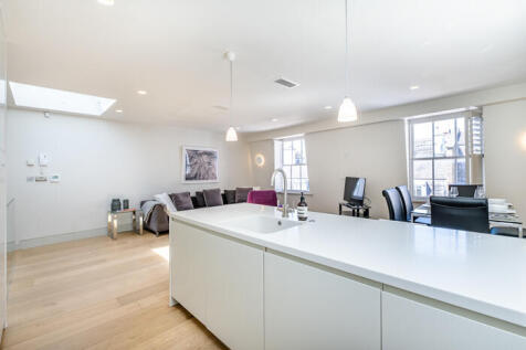 2 bedroom maisonette for sale