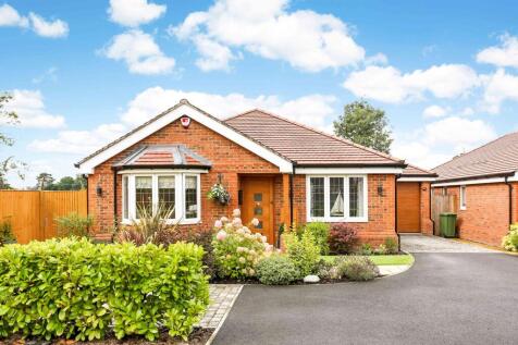 3 bedroom detached bungalow for sale