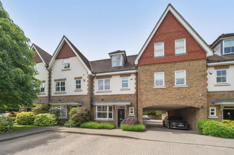4 bedroom terraced house for sale