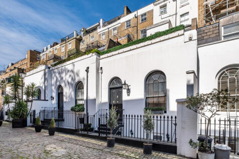 4 bedroom mews property for sale
