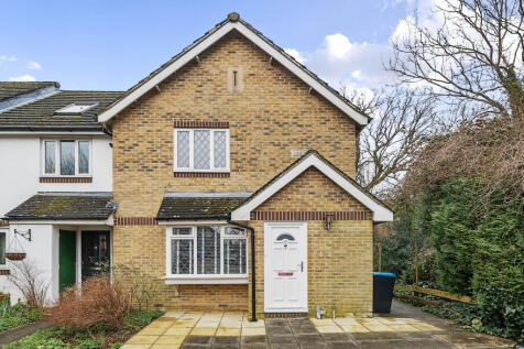 1 bedroom end of terrace house for sale