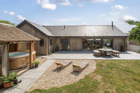3 bedroom bungalow for sale