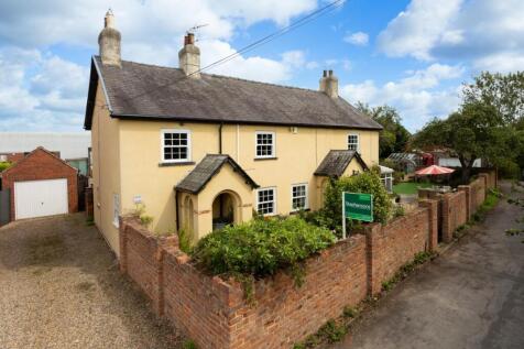 Village Street, Rawcliffe Village, York 4 bed cottage for sale