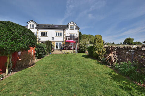 5 bedroom semi-detached house for sale
