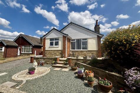 Springbank, Garforth, Leeds, LS25 3 bed detached bungalow for sale