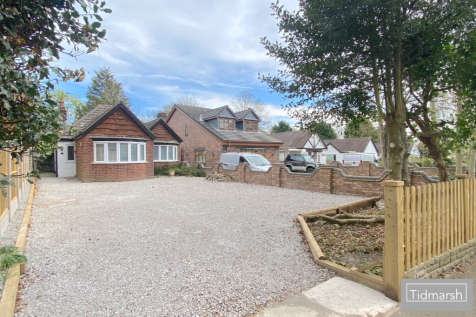 3 bedroom detached bungalow for sale