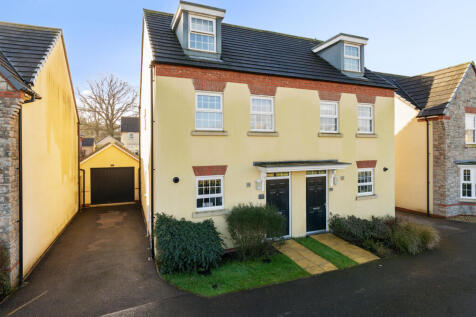 Dorset Down Crescent, Cullompton... 3 bed semi