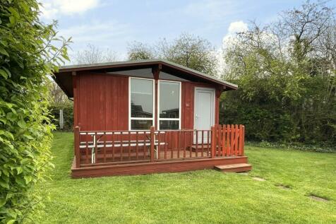 2 bedroom chalet for sale