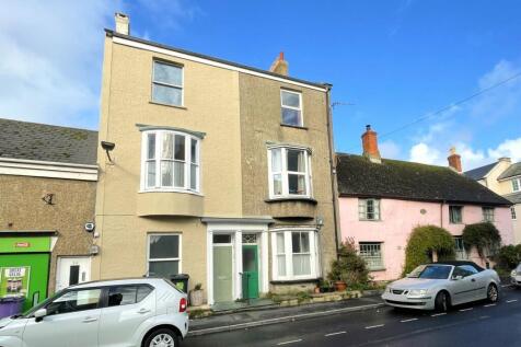 Fore Street, Seaton, Devon, EX12 2 bed ground floor flat for sale