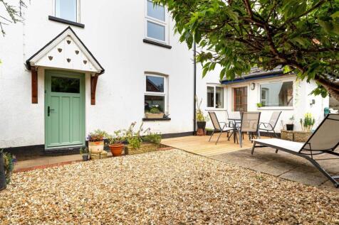 Leat Street, Tiverton, Devon, EX16 3 bed semi
