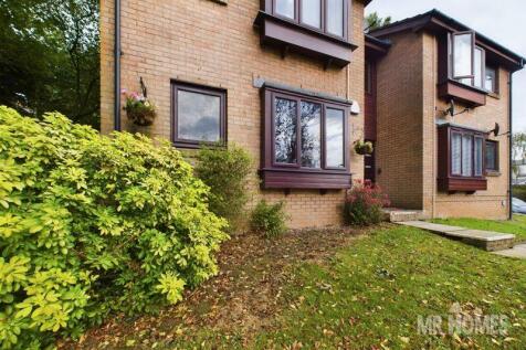 Studio flat for sale