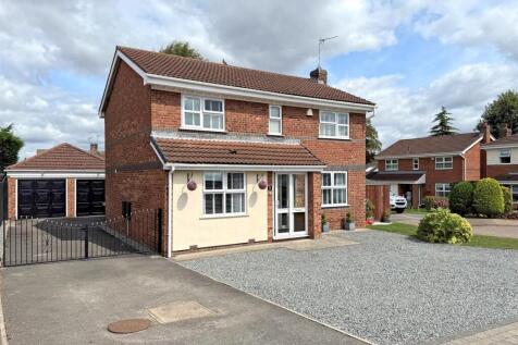 Oaklands Drive, Willerby, Hull 4 bed detached house for sale