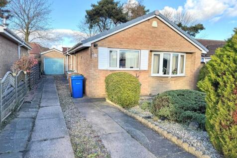 Glenfield Drive, Kirk Ella 2 bed detached bungalow for sale