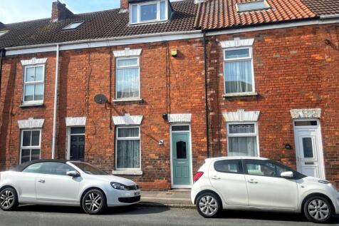 Northgate, Cottingham 2 bed terraced house for sale