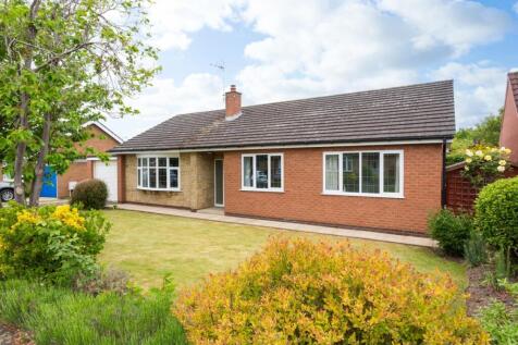 3 bedroom detached bungalow for sale