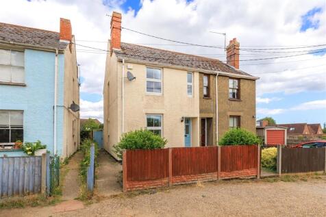 Homefield Avenue, Beccles NR34 2 bed semi